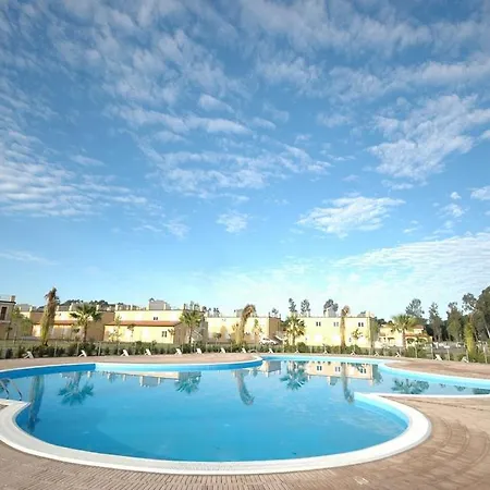 Апартаменты 99f Pizzo Club Pool&beach *