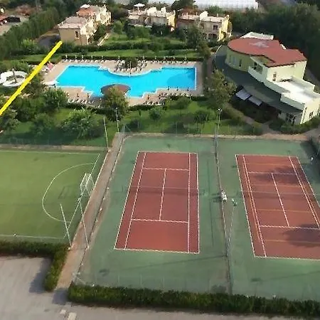 Апартаменты 99f Pizzo Club Pool&beach *